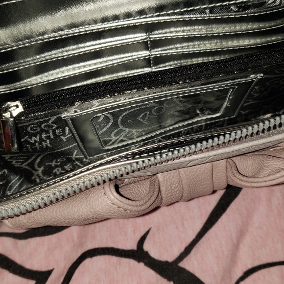 Betsey Johnson wallet - Picture 3 of 6